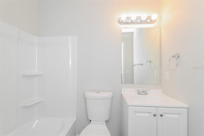 Building Photo - 807 Savona Pl