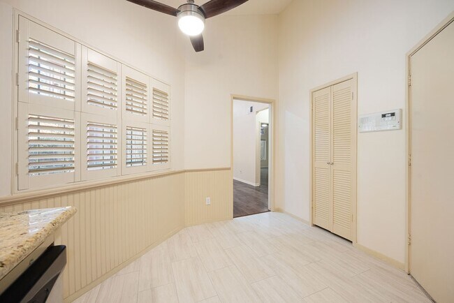 Building Photo - 1856 S Gessner Rd