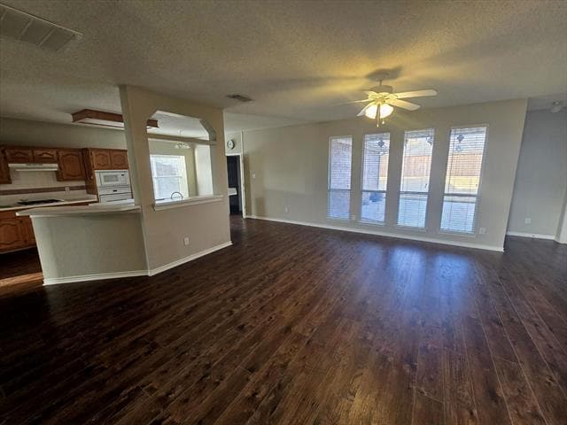 Building Photo - 327 Hillglen Dr