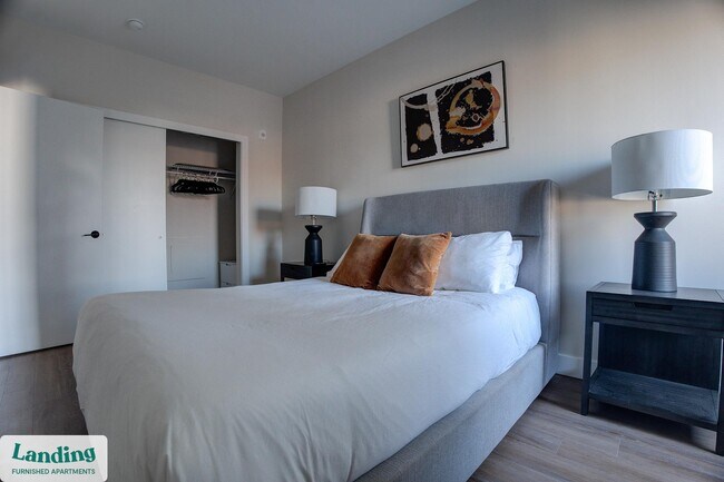 Building Photo - 1999 E Boston St