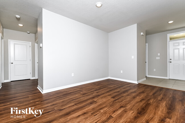Building Photo - 16848 Trite Bend St