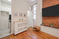 Building Photo - 1762 2nd Ave