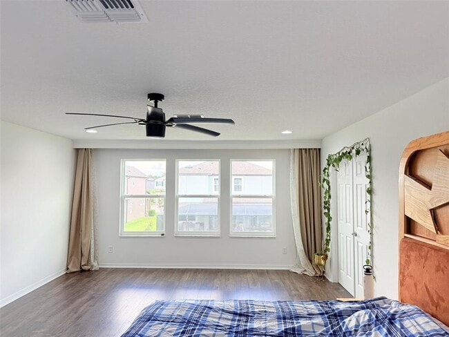 Building Photo - 11131 Sundrift Dr