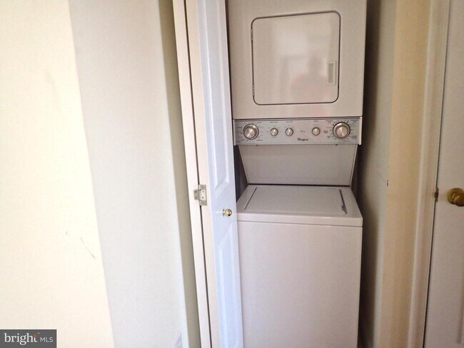 Building Photo - 601 Pennsylvania Ave NW