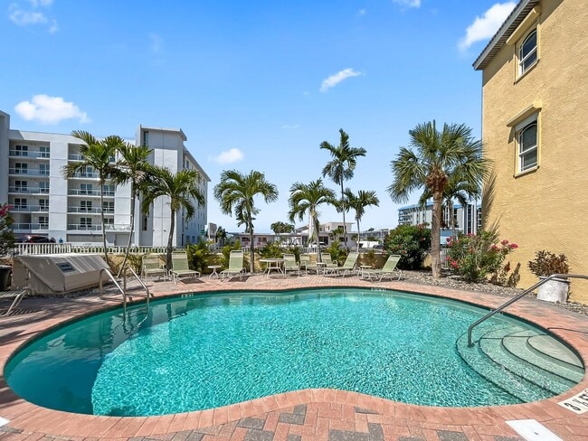 Building Photo - Stunning 3-Story Beach Townhome – Steps from the Gulf! 3bed|3bath