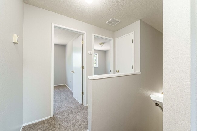 Building Photo - Itamura 2
