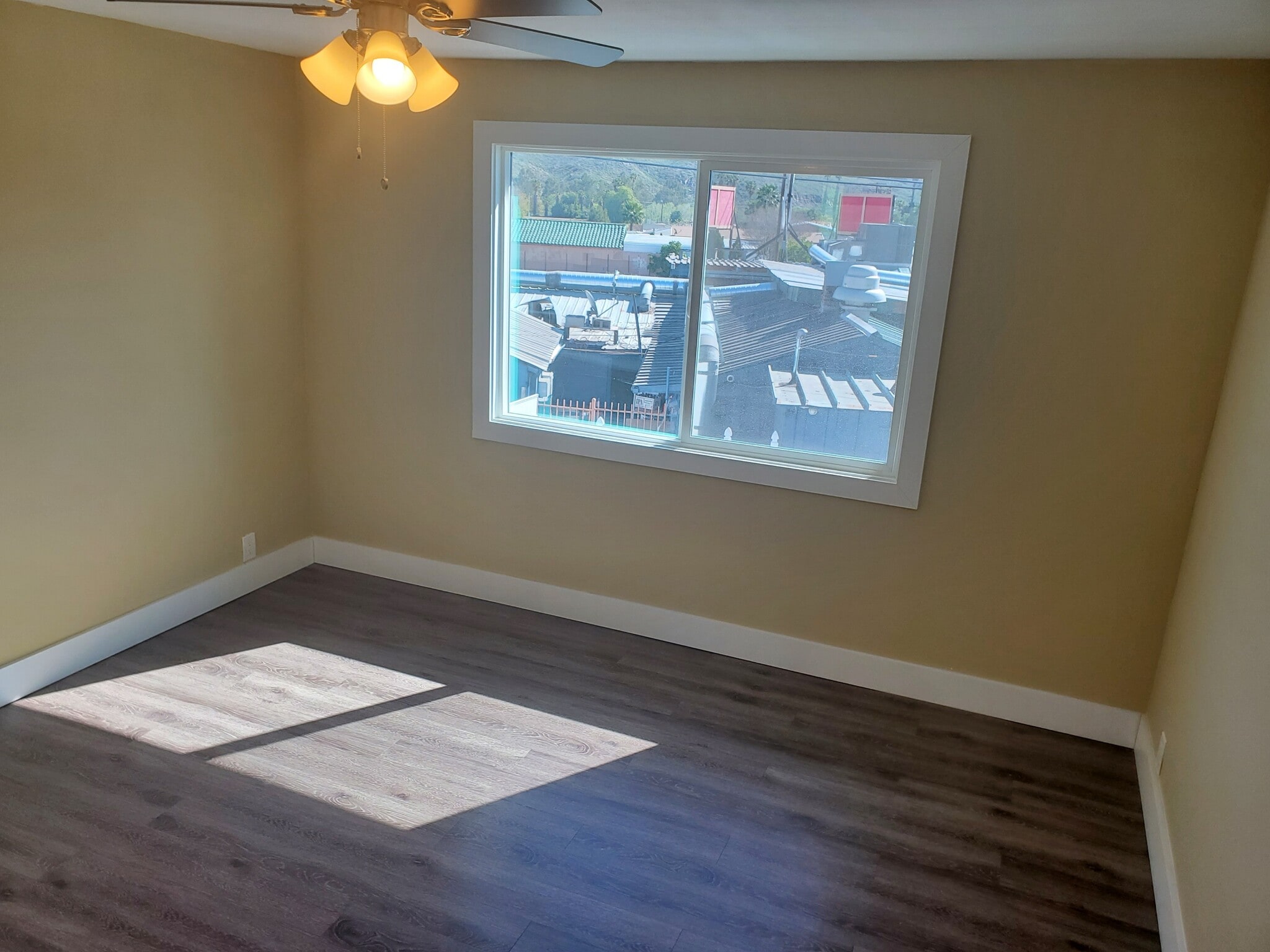Bedroom - 21779 Temescal Canyon Rd
