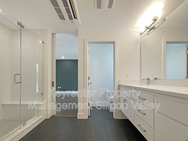 Building Photo - 3030 Boyter Pl