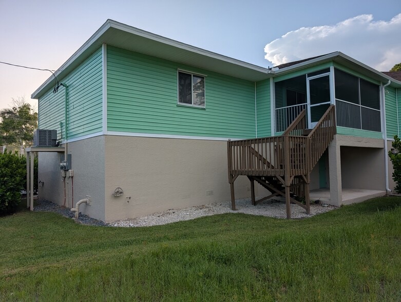 Building Photo - 3625 Riviera Cir