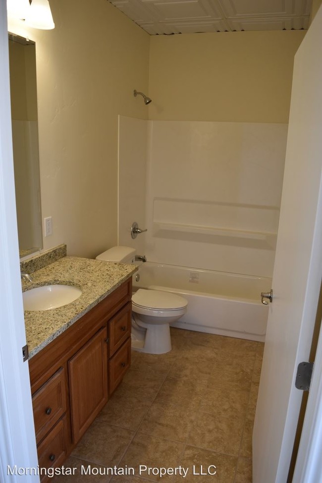 Building Photo - 2 br, 2 bath Apartment - 500 Red Table Dr