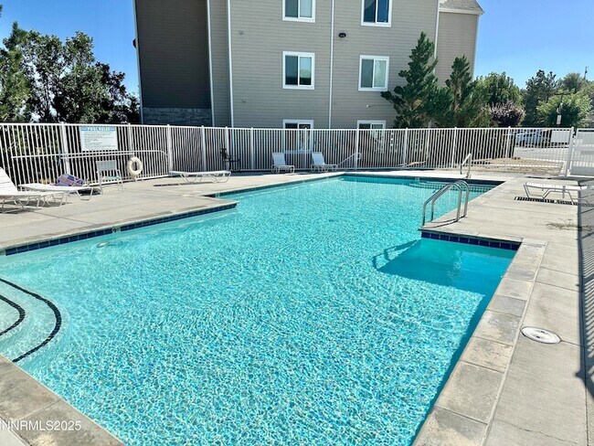 Building Photo - 200 Talus Way