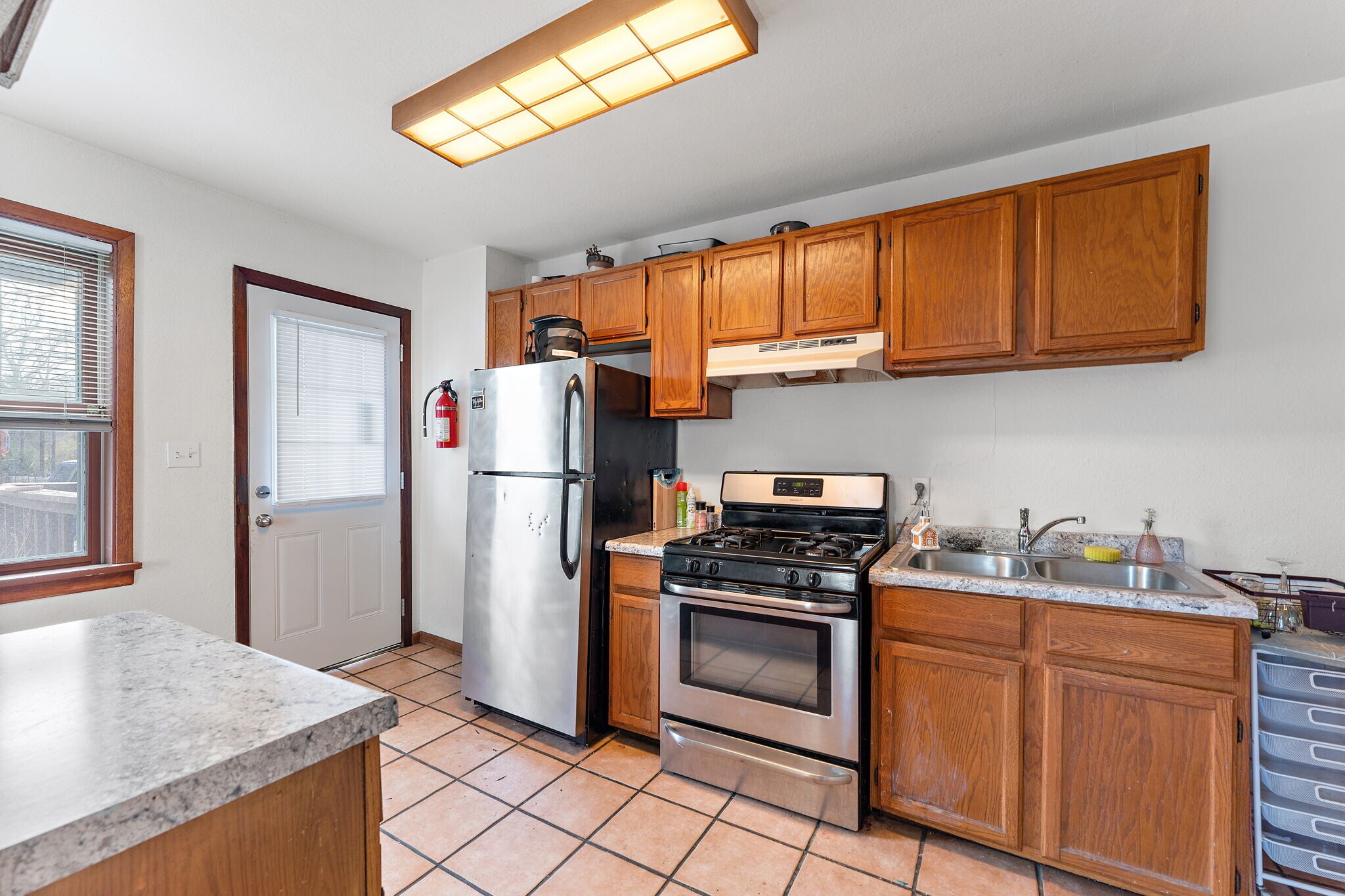 Building Photo - 3101 E 24th St