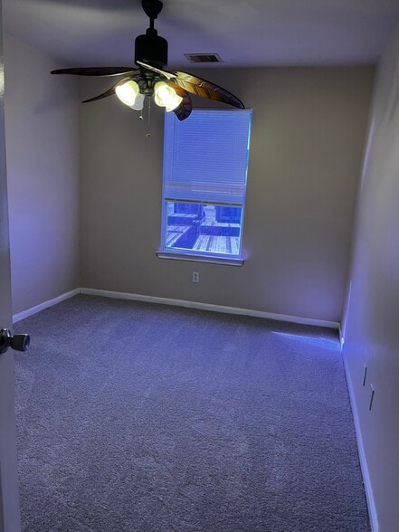 bedroom 2 - 11811 Chetman Dr