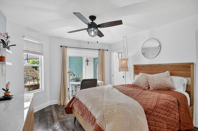 Building Photo - 2769 Pointe Cir