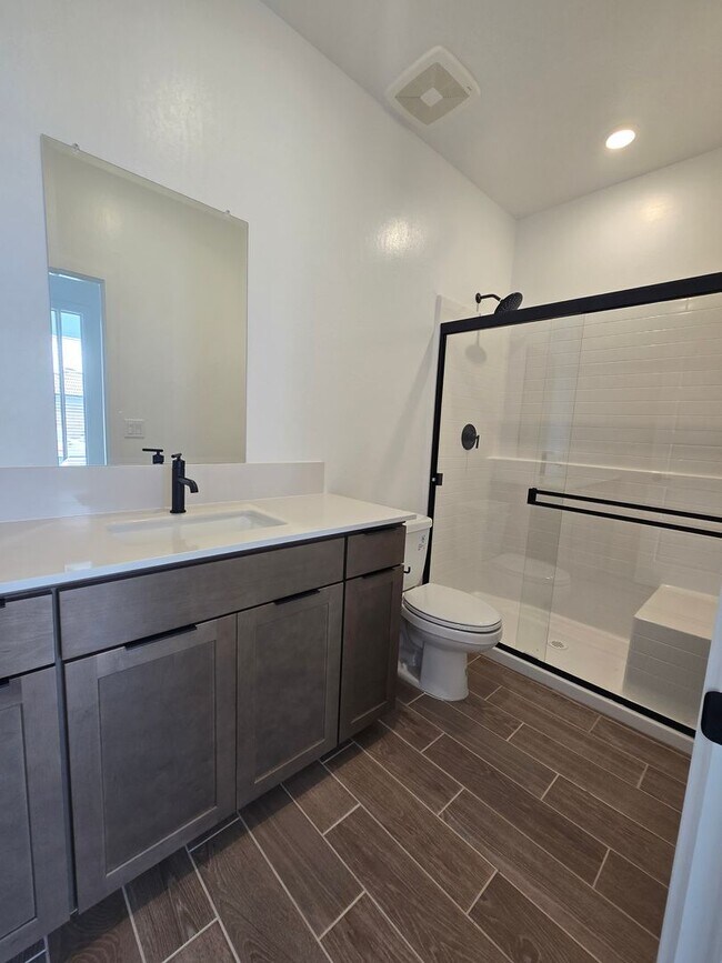 Building Photo - 5 BR 3 BA home available now