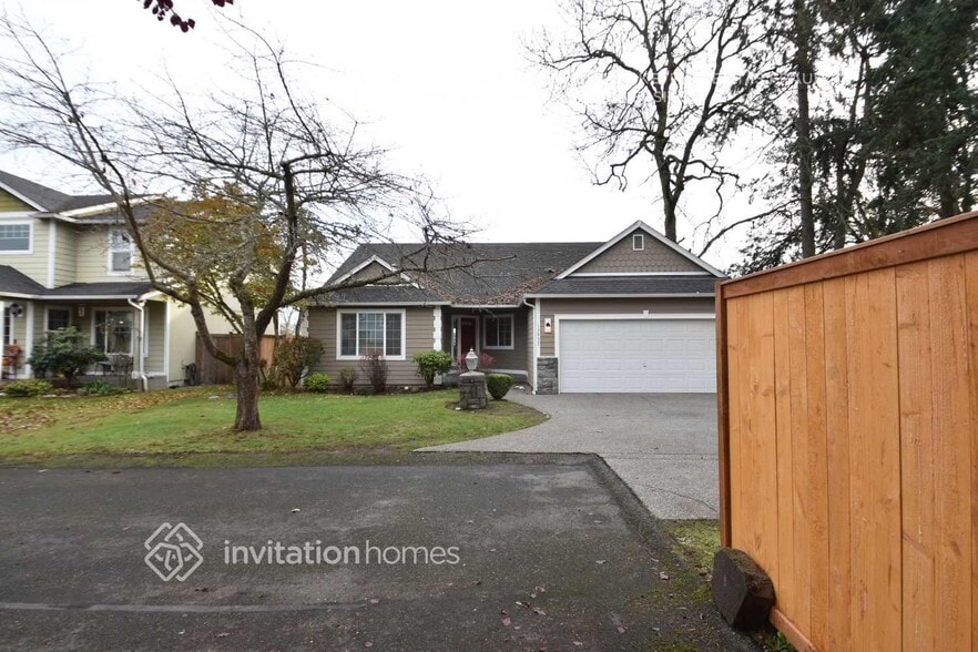 Building Photo - 17931 25th Ave Ct E