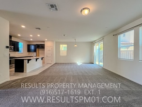 Building Photo - Luxury at great price! Looks like a model!...
