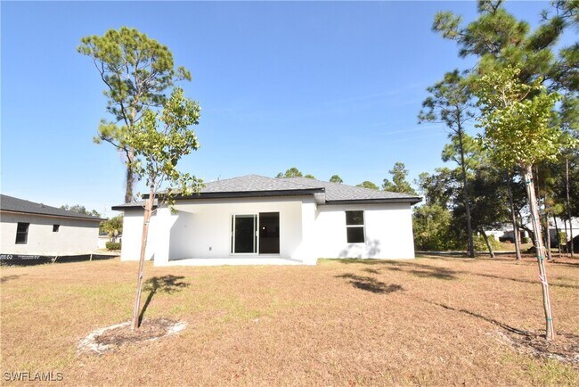 Building Photo - 5221 Mojave Ave