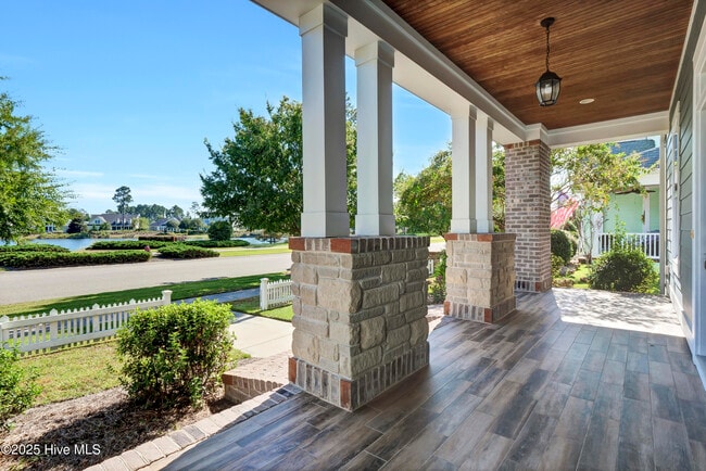 Building Photo - 2065 Shelmore Way
