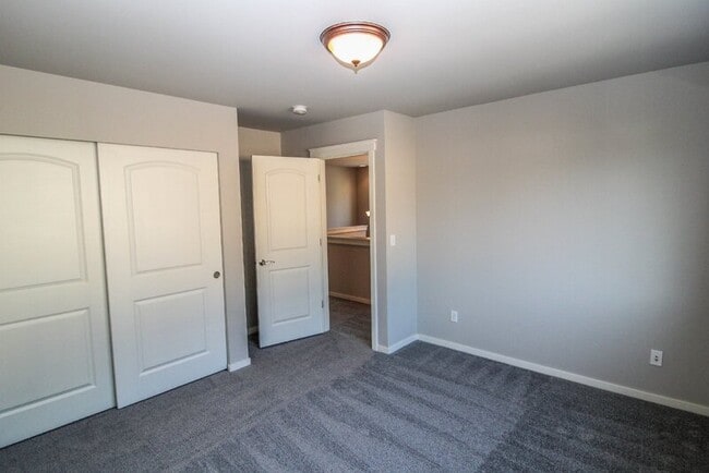 Building Photo - 319 204th St SE