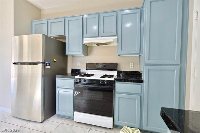 Building Photo - 2503 Libretto Ave