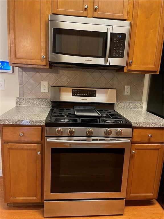 Building Photo - 981 Brownstone Ln SW