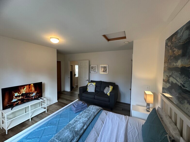 Building Photo - 27541 44th Pl S