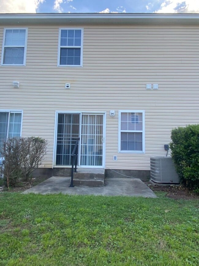 Building Photo - 604 Beach Walk Pl