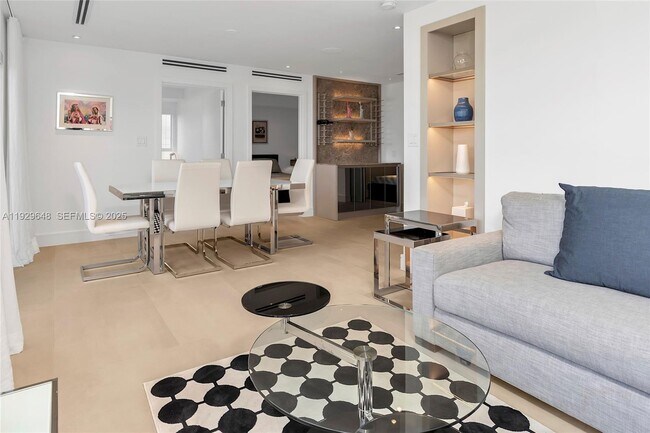 Building Photo - 325 Ocean Dr