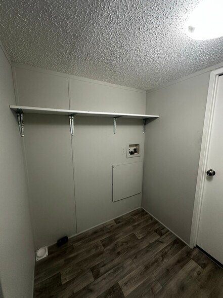 Building Photo - 33230 Walker North Rd