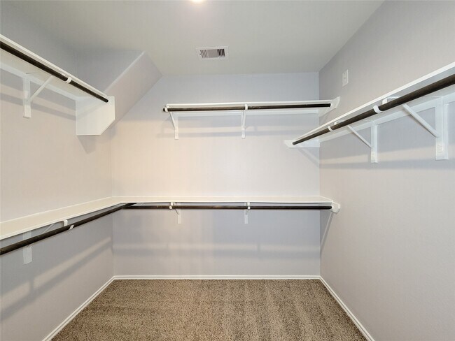 Building Photo - 5443 Dunsmore Harbor Ln