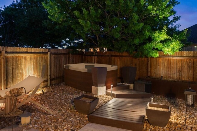 Building Photo - 116 Silkstone St