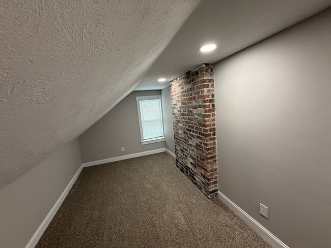 Building Photo - 1378-1380 Hamlet (Park)