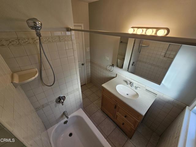 Building Photo - 501 MacDonald St