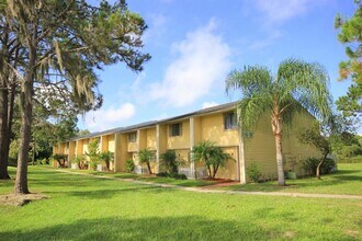 Building Photo - 22640 Watersedge Blvd