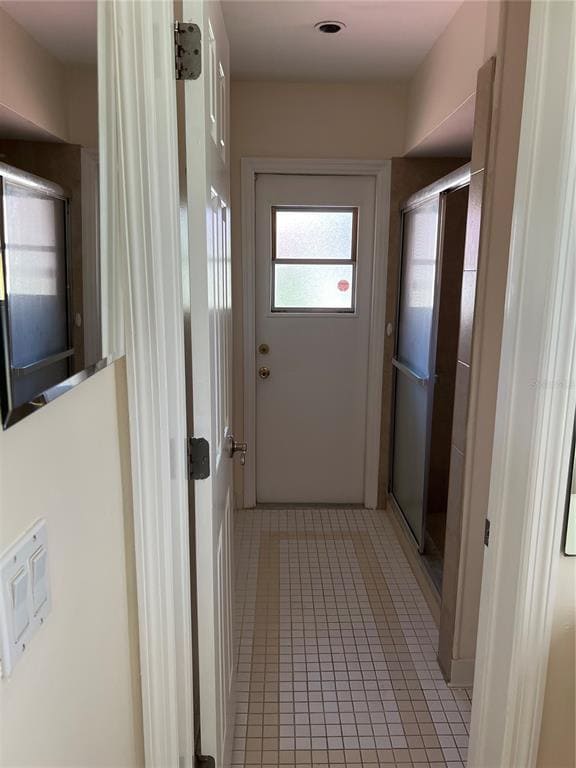 Building Photo - 8203 Saragoza Ct