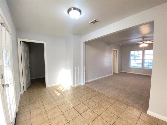 Building Photo - 905 Milam Dr