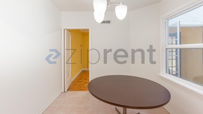 Building Photo - 1578 43rd Ave