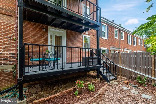 Building Photo - 2883 S Abingdon St