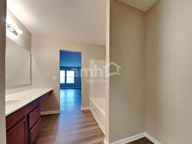 Building Photo - 1229 Durbin Ter