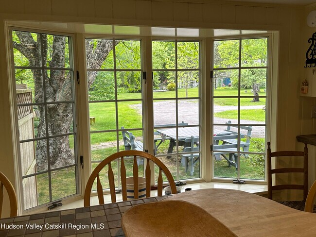 Building Photo - 4666 NY-212