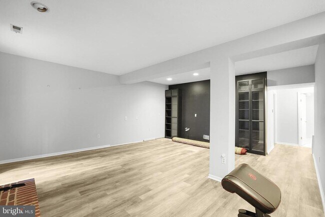 Building Photo - 5040 Southern Star Terrace