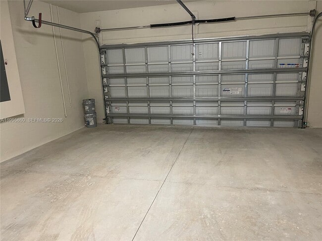 Building Photo - 4490 Gramercy Dr