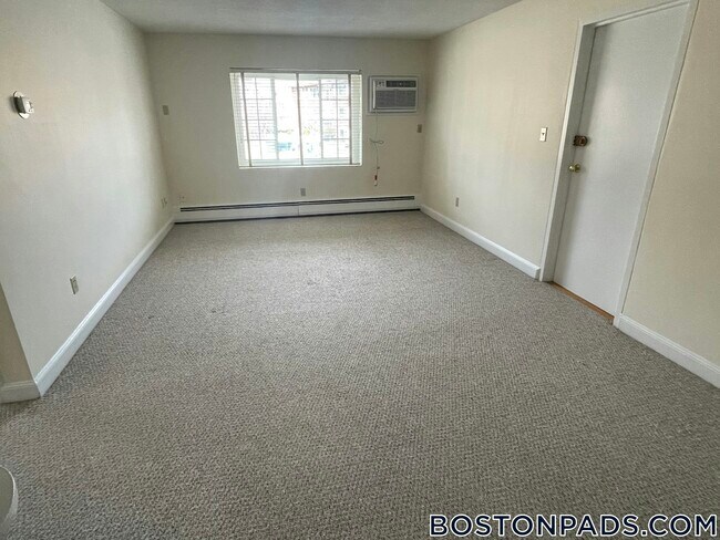 Building Photo - 3 Brattle Dr