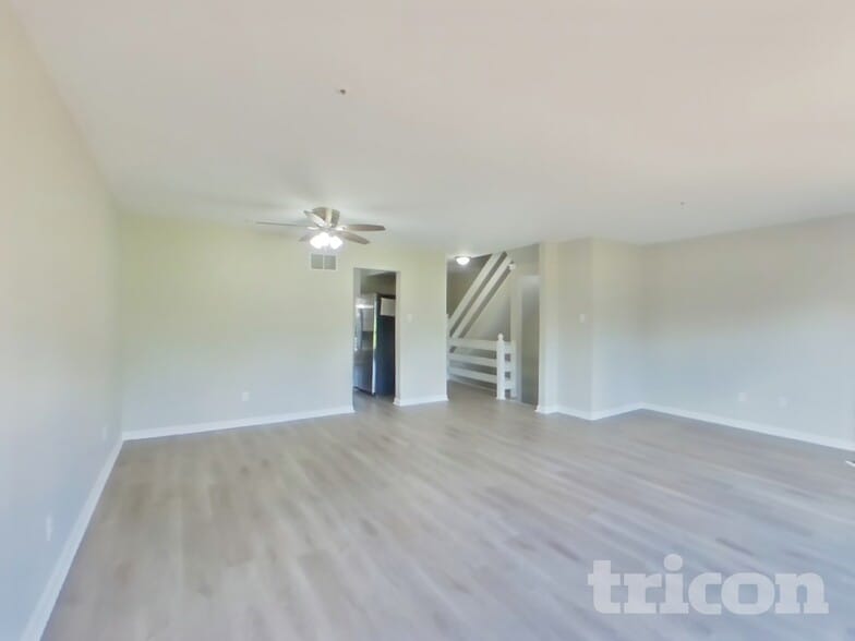 Building Photo - 1513 Cumberland Ct