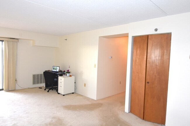 Building Photo - 2500 Mystic Valley Pkwy