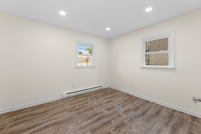 Building Photo - 9 Beacon Terrace