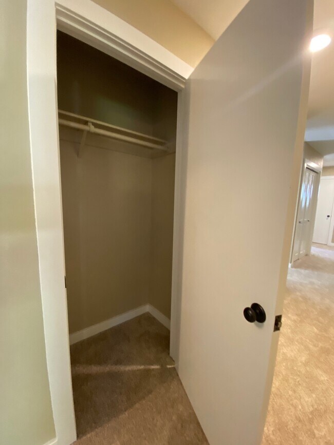 Building Photo - 10959 Alta Sierra Dr