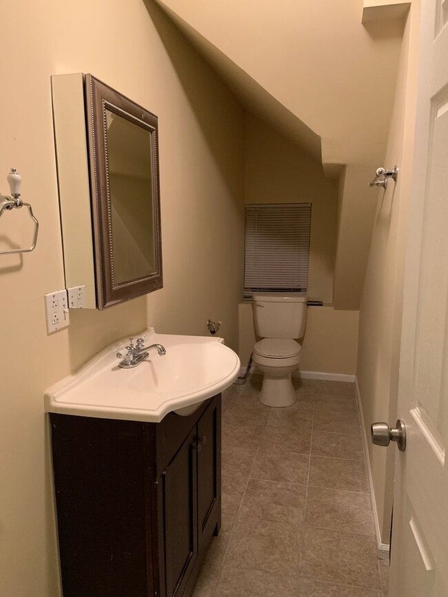 Building Photo - 7147 S Princeton Ave