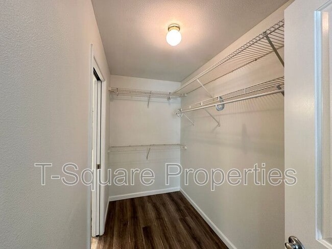 Building Photo - 8443 Delridge Wy SW